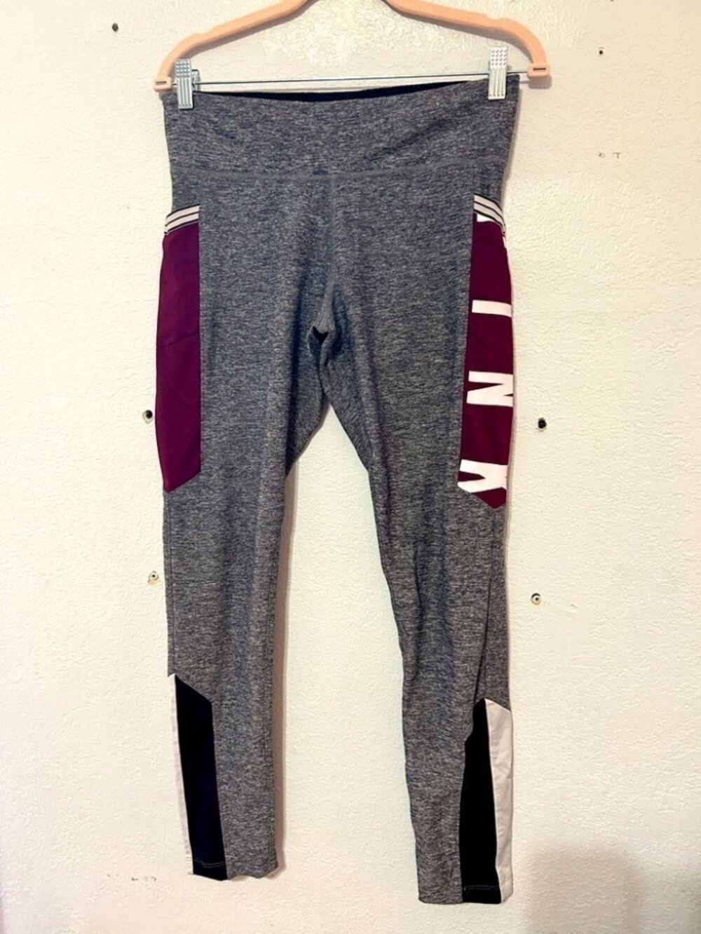 PINK workout leggings size M